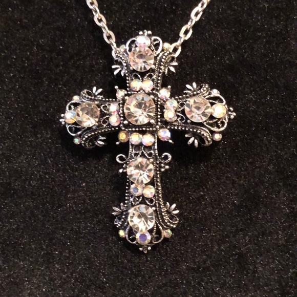 Jewelry - - Cross Necklace/Pendant
